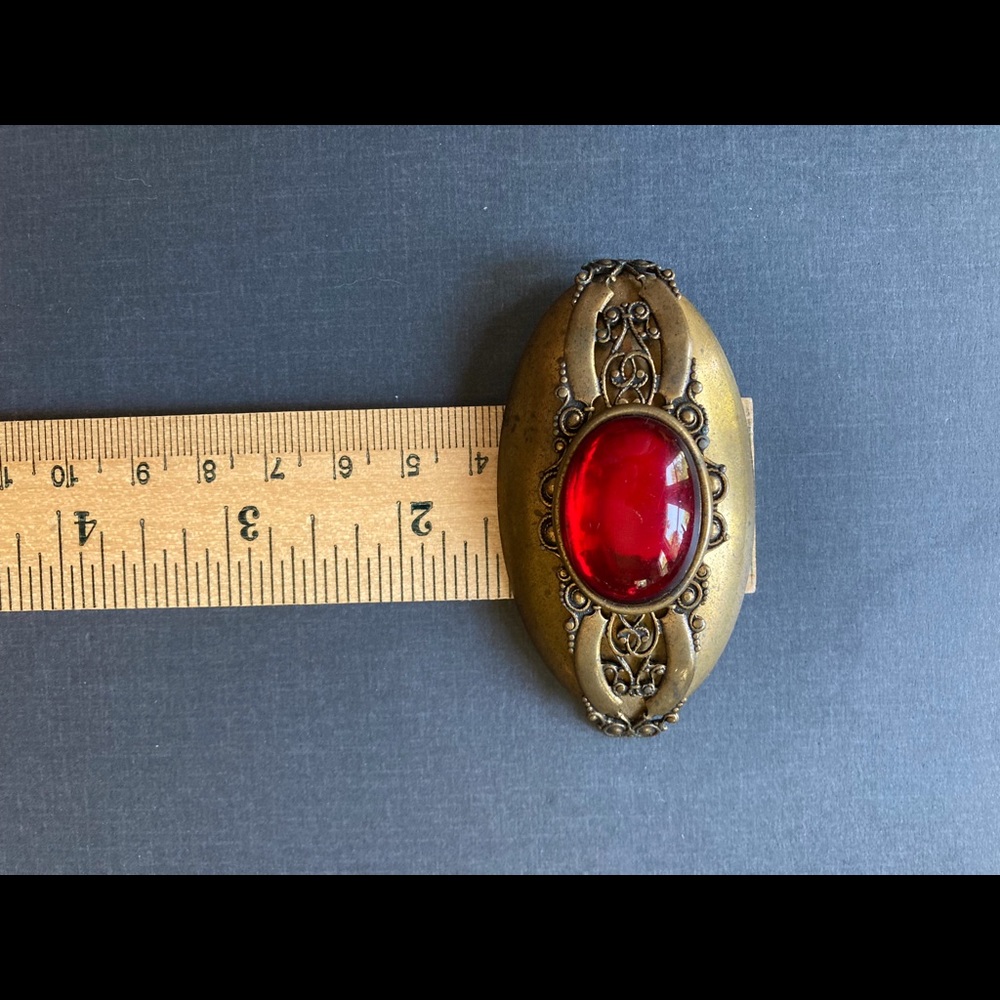 Vintage Jan Michaels Victoria Revival Brooch. - Picture 9 of 11